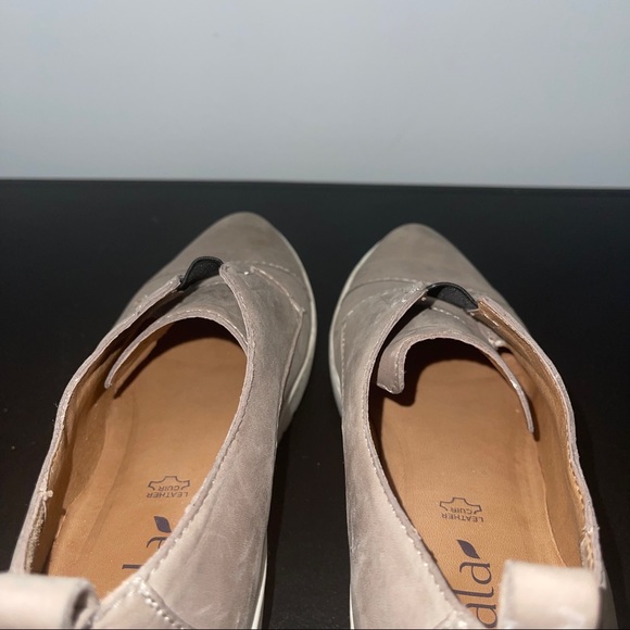 Biala Women’s Leather Slip on Shoes,Tan Color UK Size 38 USA 8 - Picture 8 of 16